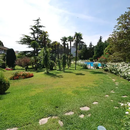 Montrose Avec Piscine Apartment *